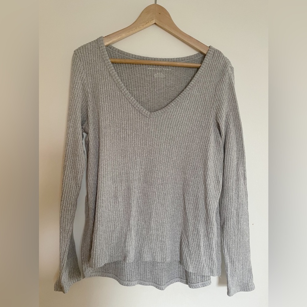 American Eagle “soft & sexy” long sleeve shirt - MEDIUM